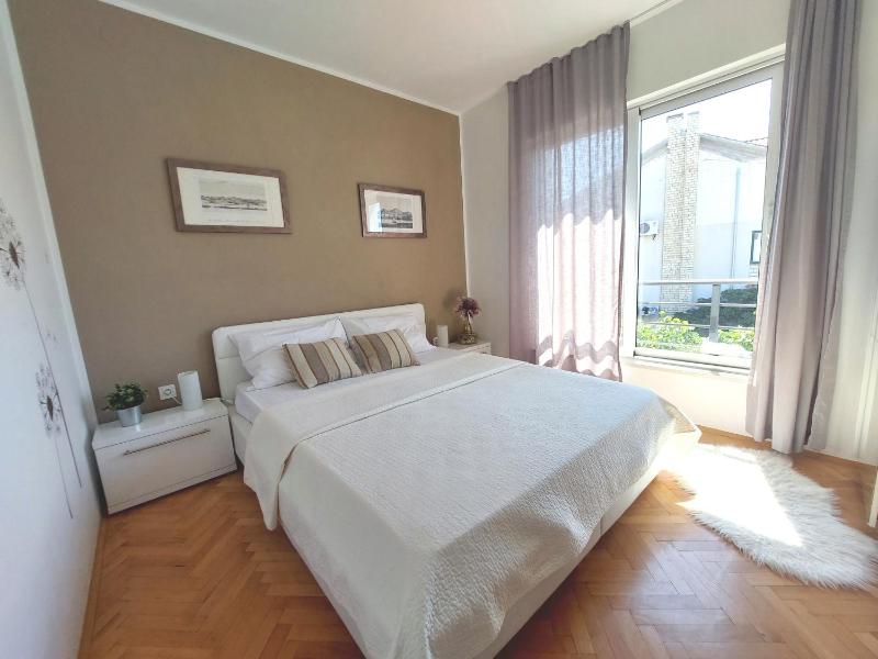 Gulin Apartments - image 15
