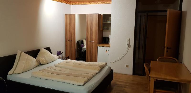 Quadruple Room with Terrace image 4