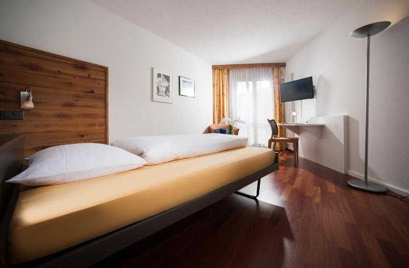 Standard Double Room image 4