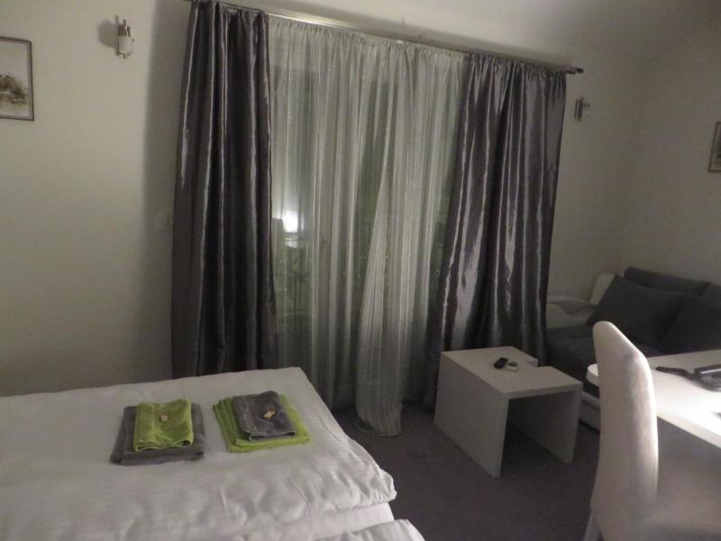 Twin Room with Sofa Bed and Terrace image 4