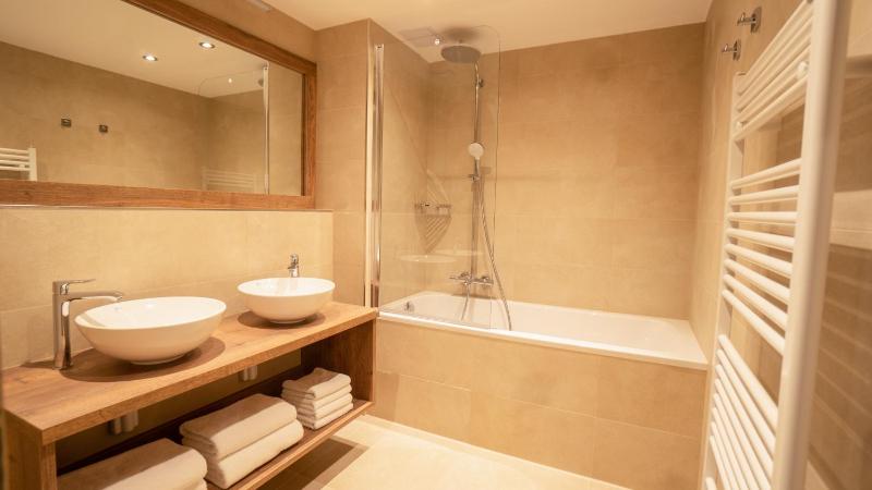 Suite with Mountain View image 3
