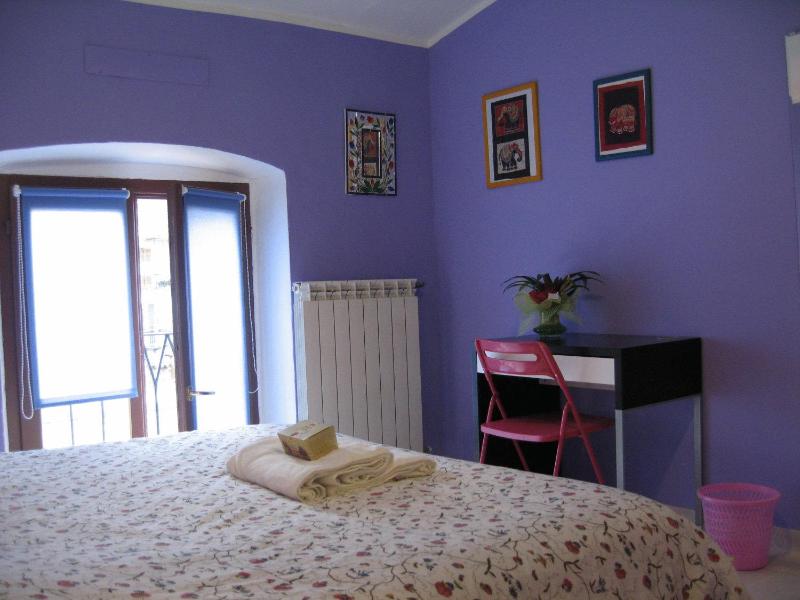 Double Room with Private External Bathroom image 2