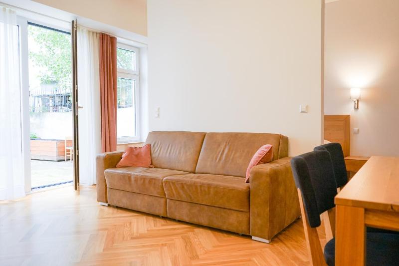 Nadland Apartments B7 - image 6