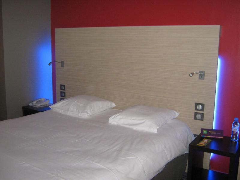 Standard Double Room image 4