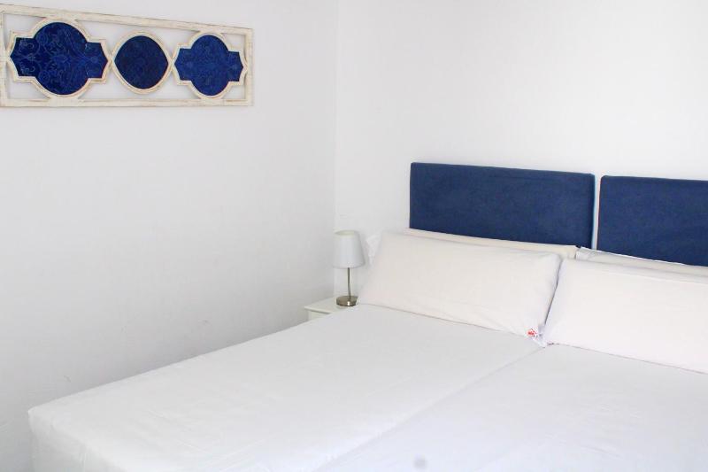 One-Bedroom Apartment image 4