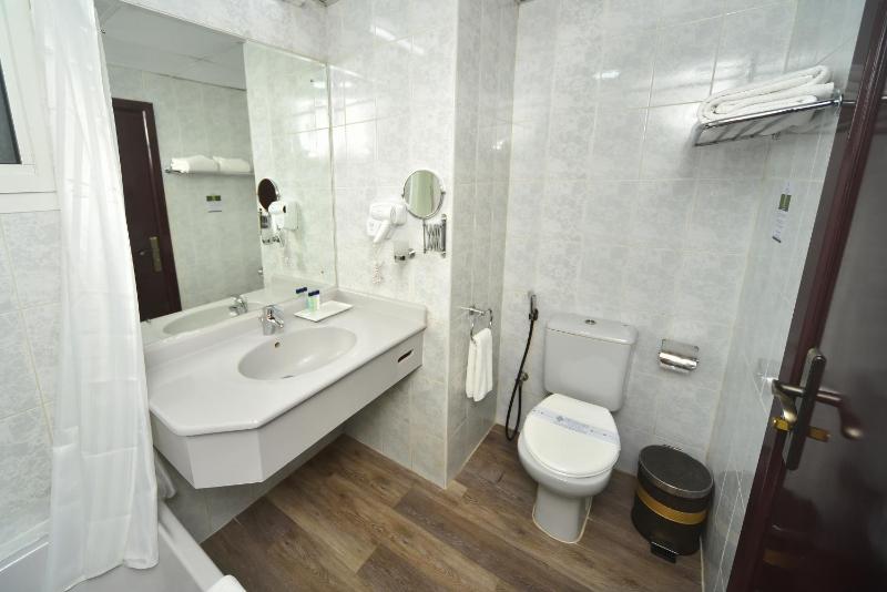 Triple Room image 2
