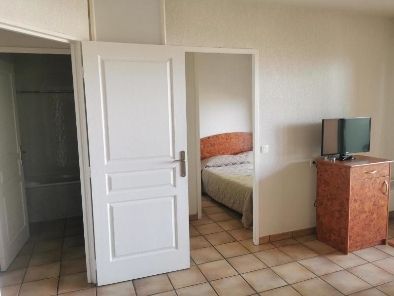 One-Bedroom Apartment (4 Adults) image 3