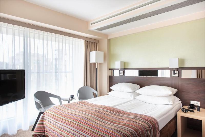 King Room image 4
