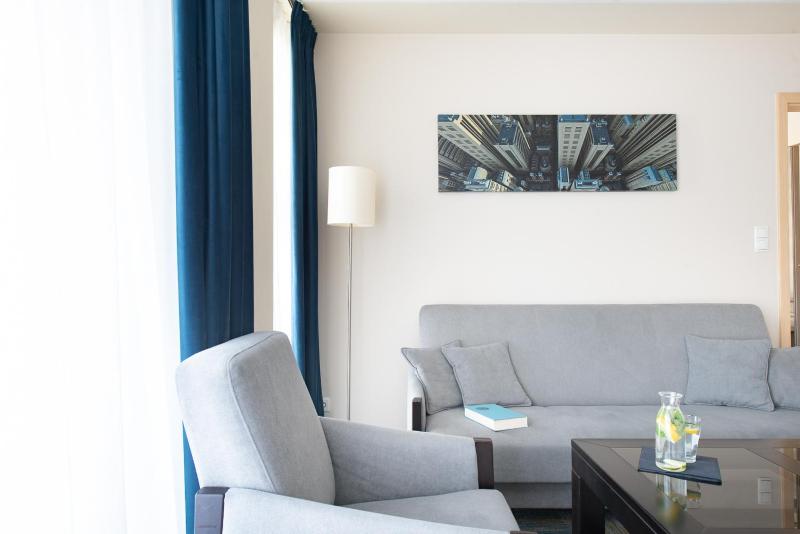 One-Bedroom Apartment image 2