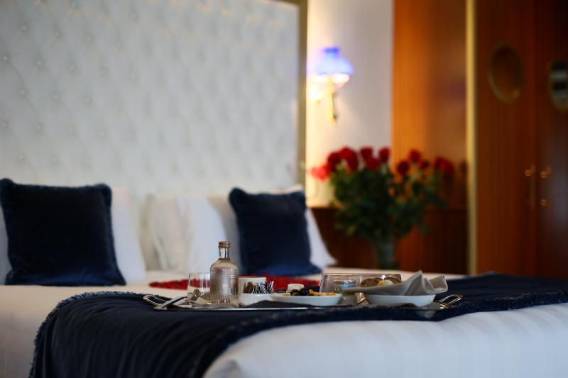 Junior Suite image 3