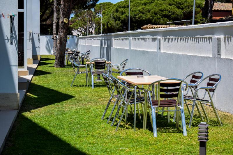 Two-Bedroom Apartment (4-5 Adults) image 2