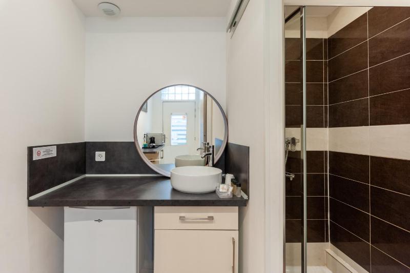 Double Room image 2