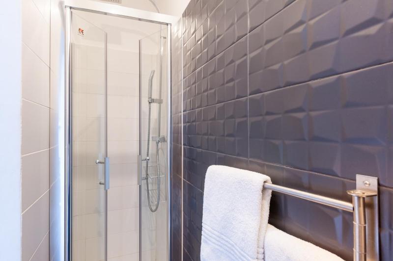 Standard Double Room image 2