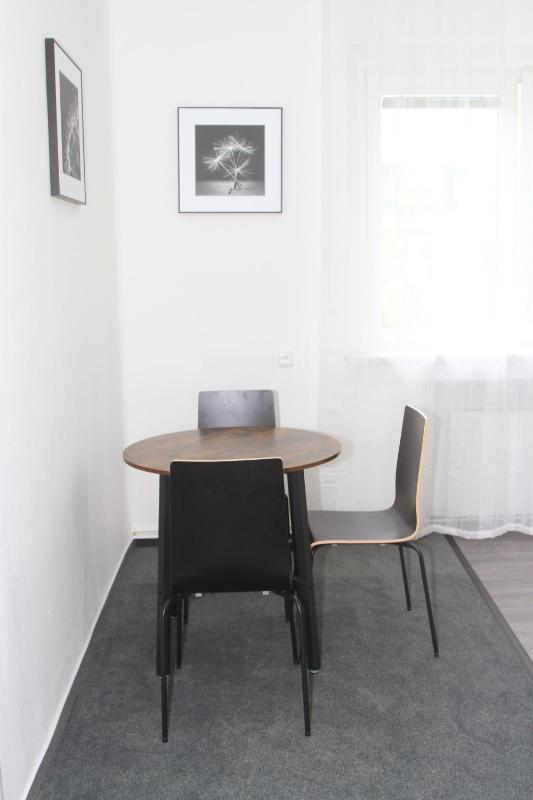 Economy Apartment image 4