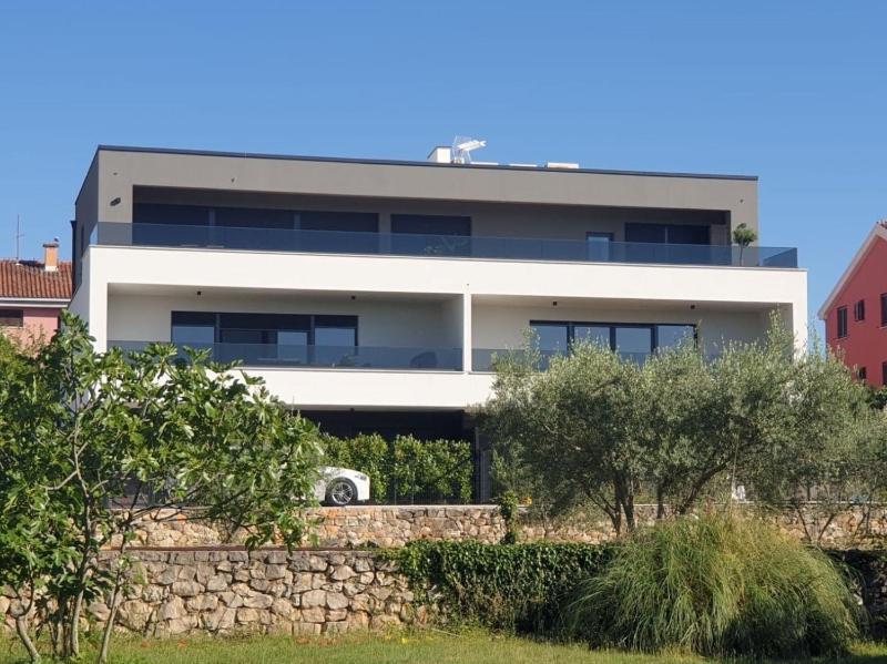 Coco Deluxe Apartment - image 9