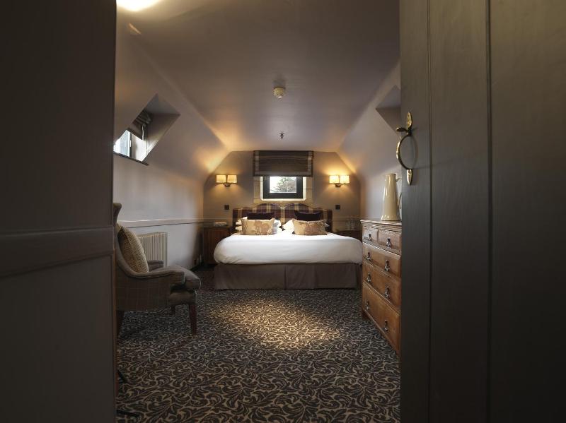 Master Suite image 3