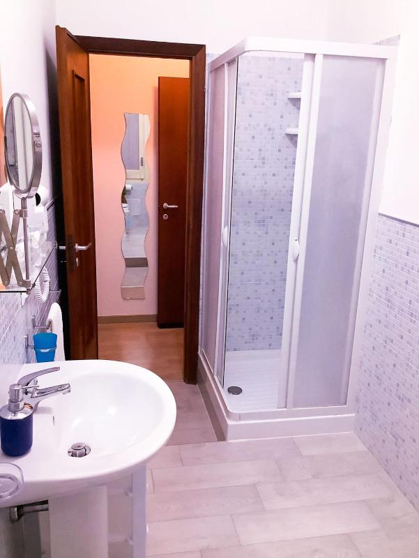 Double Room with Private Bathroom image 2