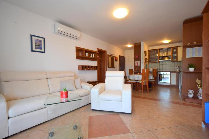 Apartment Barbie - image 8