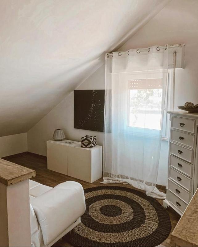 Budget Double Room image 4