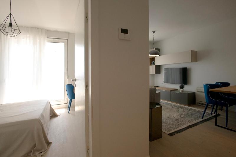 Island View Luxury Apartments - image 36