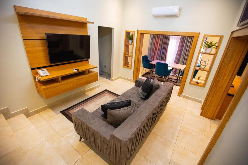 Prosbel Hotel - image 8