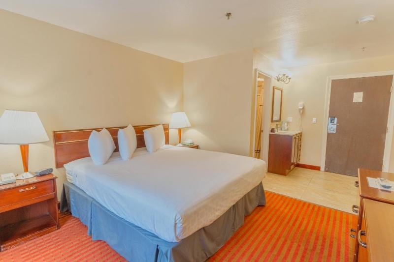 King Room image 4