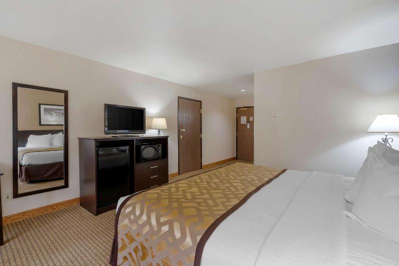 Oversized King Room with Queen Bed  image 1
