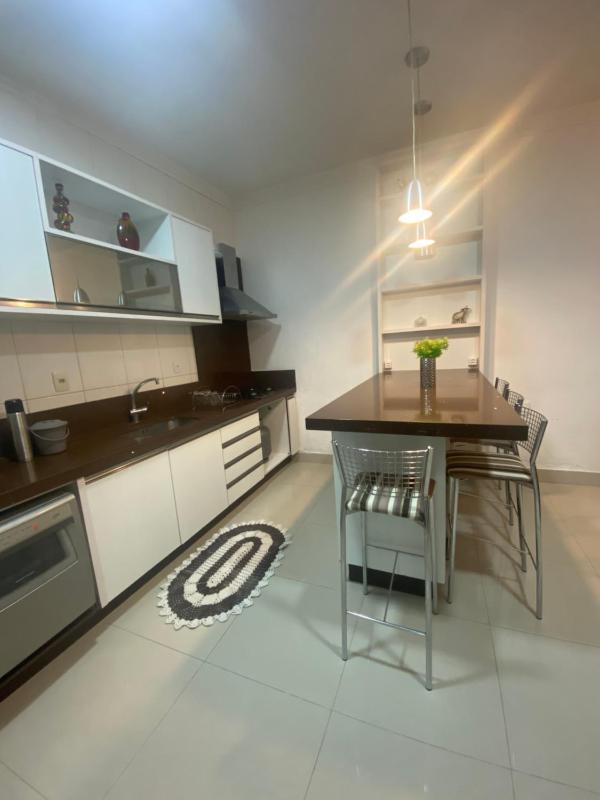 Casa no centro de Balneário Camboriú - image 30