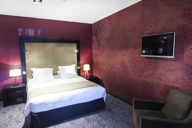 Standard Double Room image 4