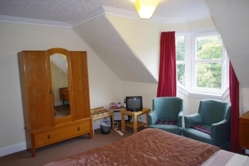 Double Room image 3