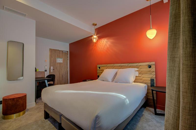 Club Double Room image 2