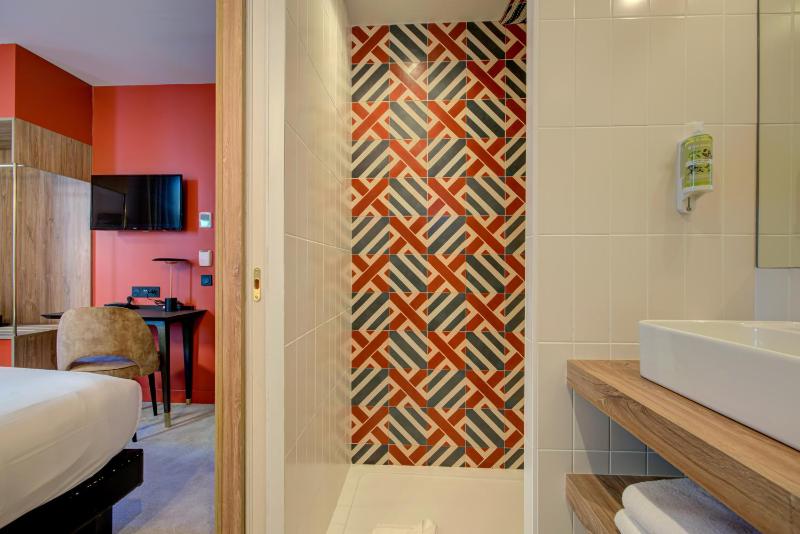 Club Double Room image 4