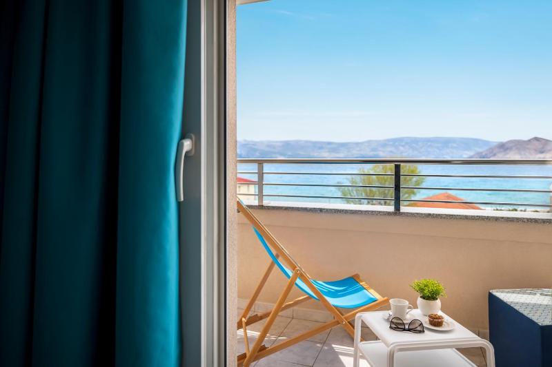 Room for 2+1 Seaview image 3