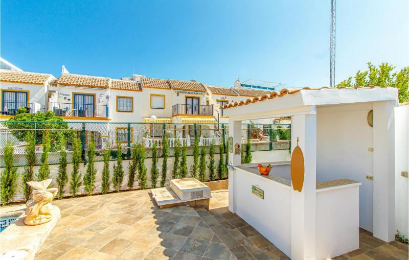 Amazing Home In Orihuela Costa - image 11