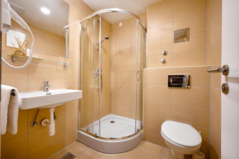 Double or Twin Room with Balcony image 1