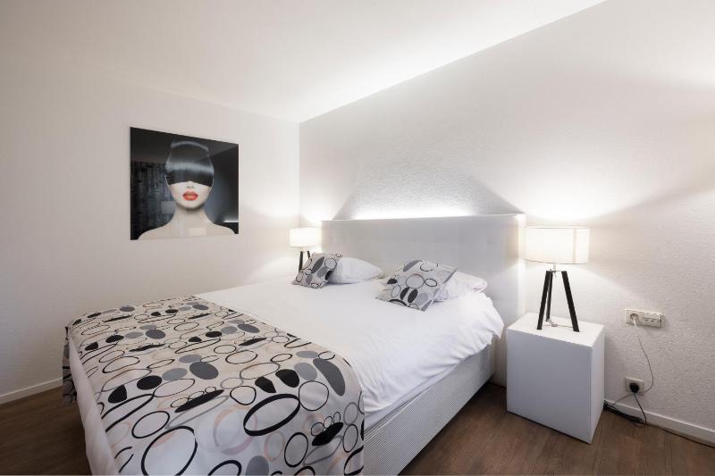 Superior Double Room image 3