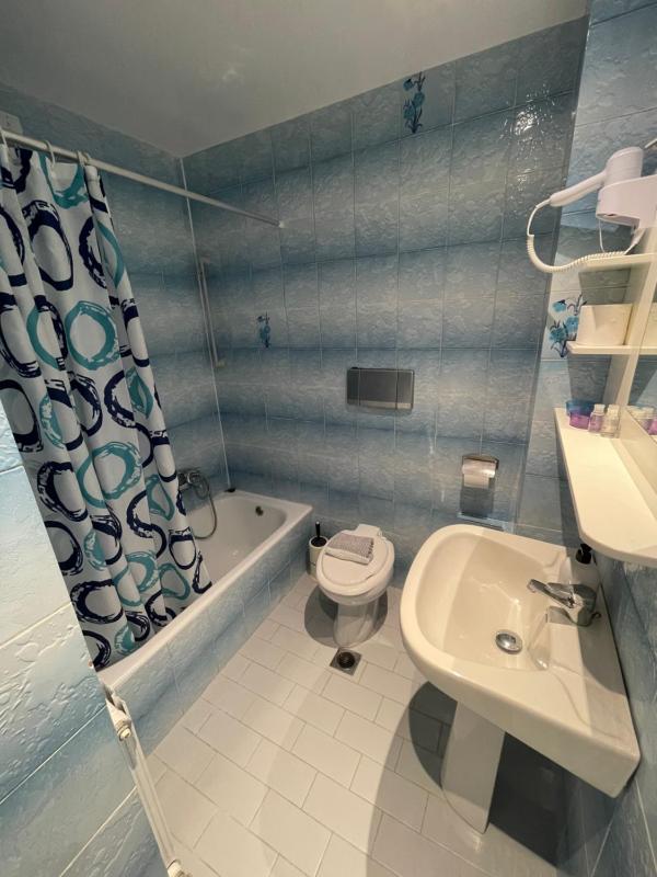 Twin Room with Sea View image 3
