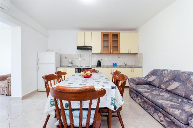 Apartments Ester - image 23