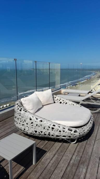 Family Cartagena Jacuzzi AC 10PAX WiFi 3BR next hotel Americasco - image 2