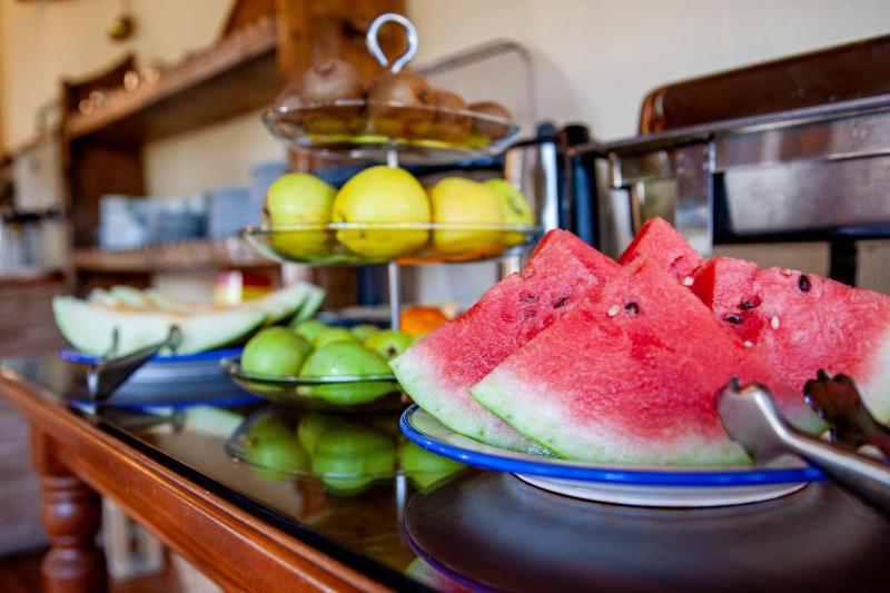 Double or Twin Room image 4