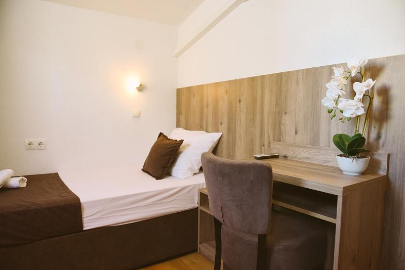 Single Room image 1