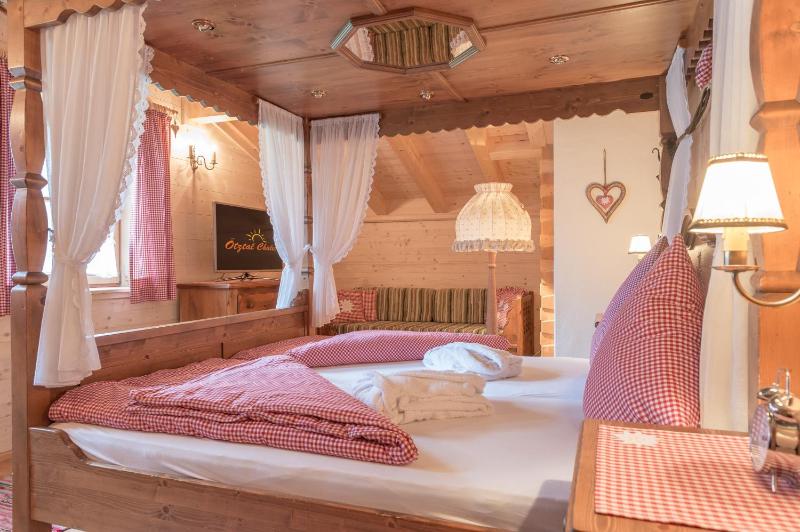 Chalet image 3