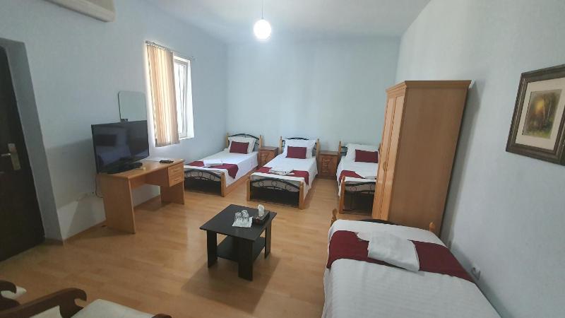 Family Room image 2