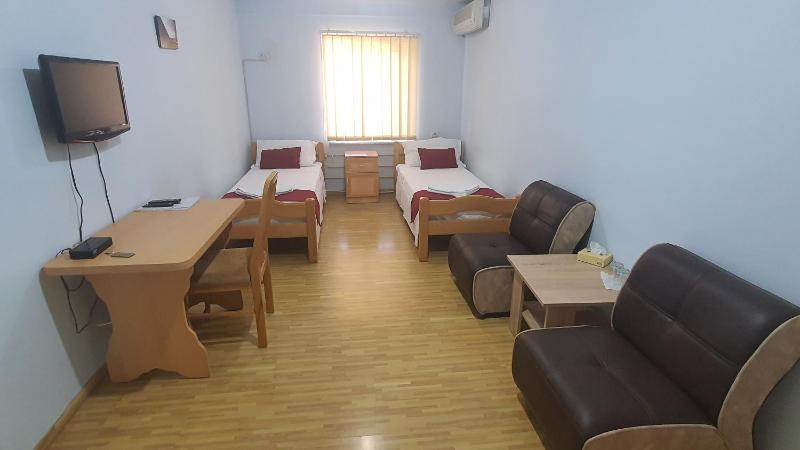 Single Room image 3