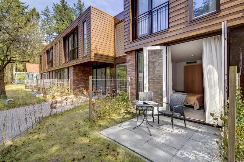 Deluxe Double Room with Terrace image 1