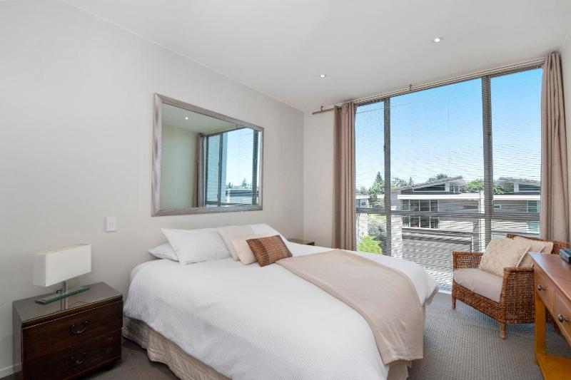 Marinaside Villa - Taupo Holiday Apartment - image 18
