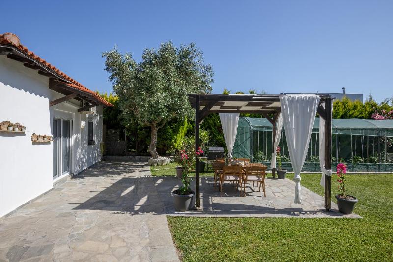 Villa with Sea View image 2