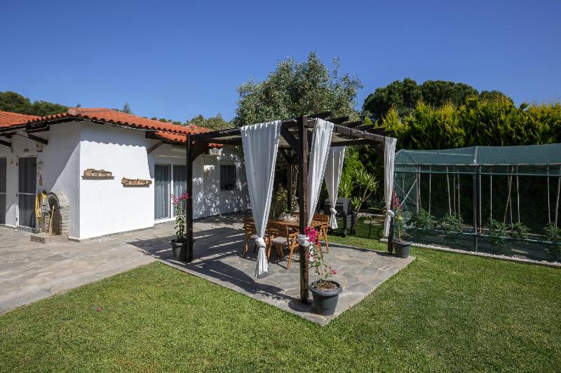 Villa with Sea View image 4
