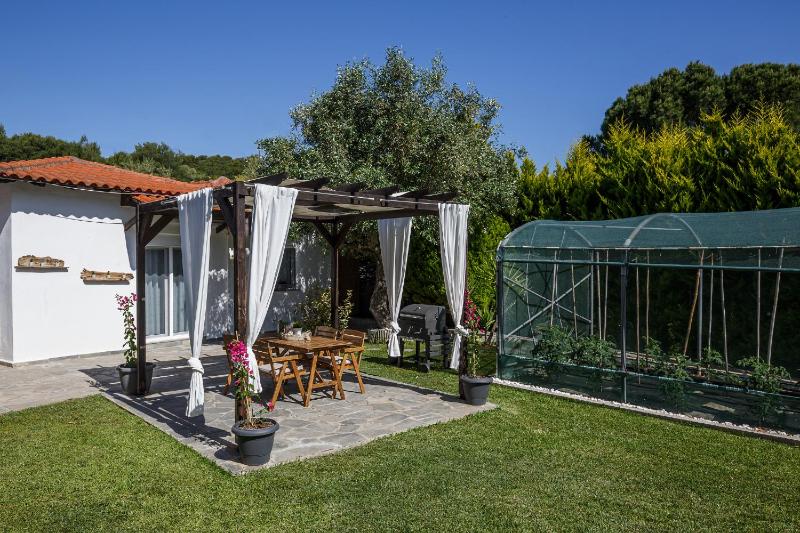 Villa with Sea View image 3