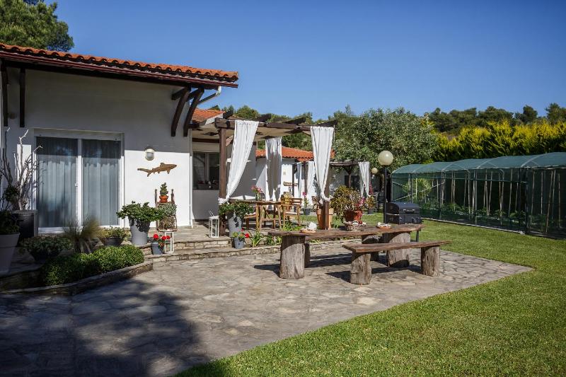 Villa - Beach Front image 3